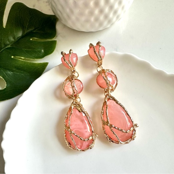2/$30🌵 Peach Large Stone Drop Gold Cage Earrings Statement Long Jewelry NEW - Picture 1 of 9